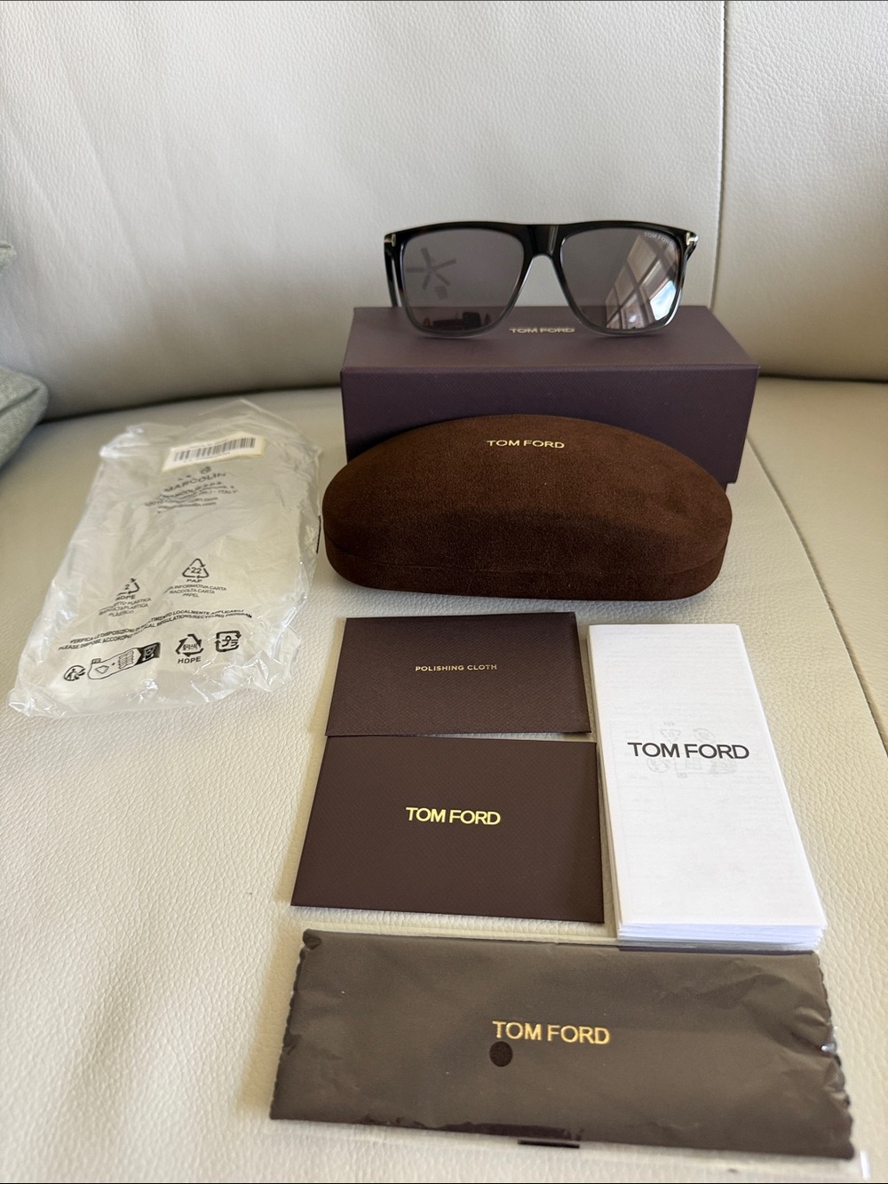 Nib authentic Tom Ford Fletcher TF832 sunglasses black